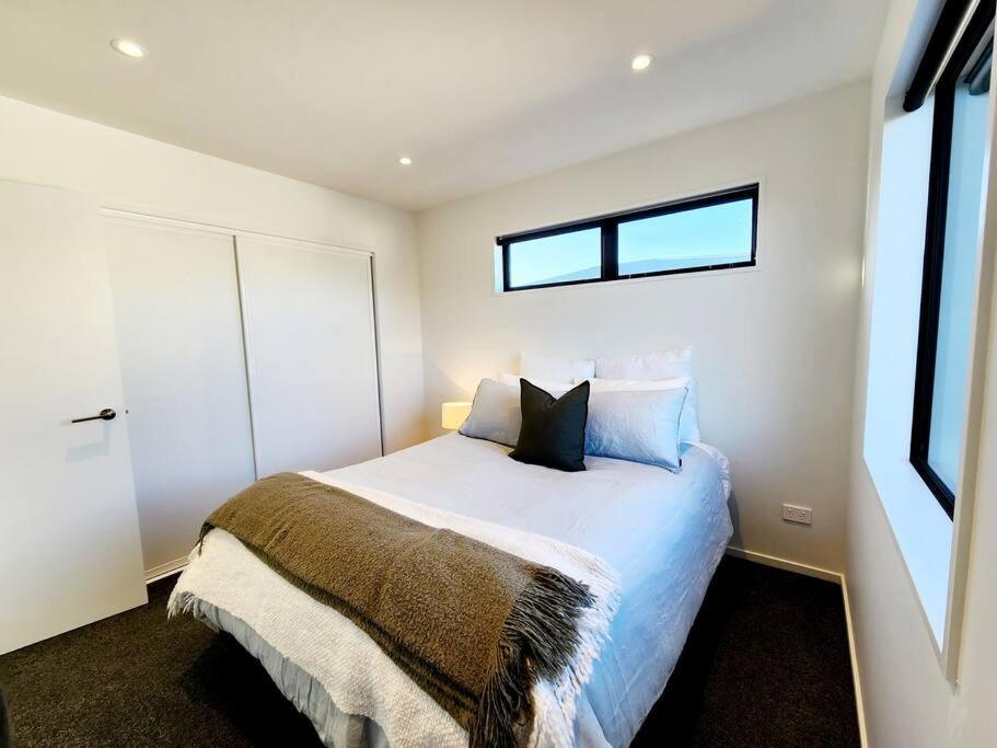Contemporary Home With Carpark - Close To Cbd! Apartment